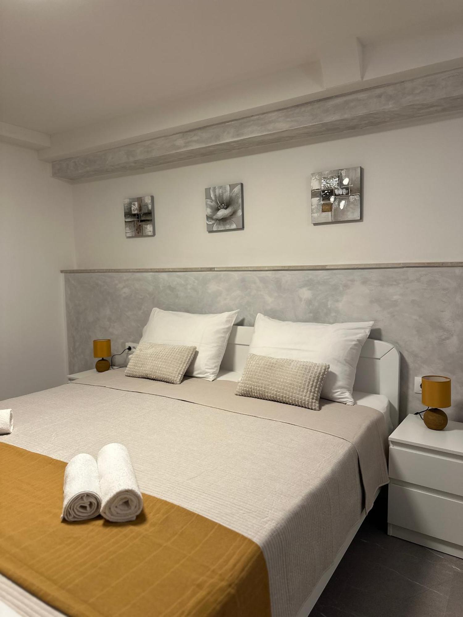 Apartment Bilic Pula Ngoại thất bức ảnh